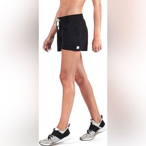 SOLD Vuori Halo Dreamknit Shorts sz L